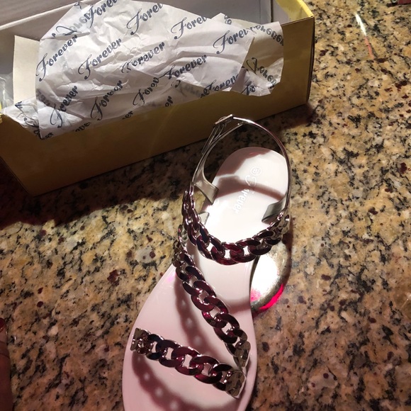 Link Sandals! - Picture 6 of 6